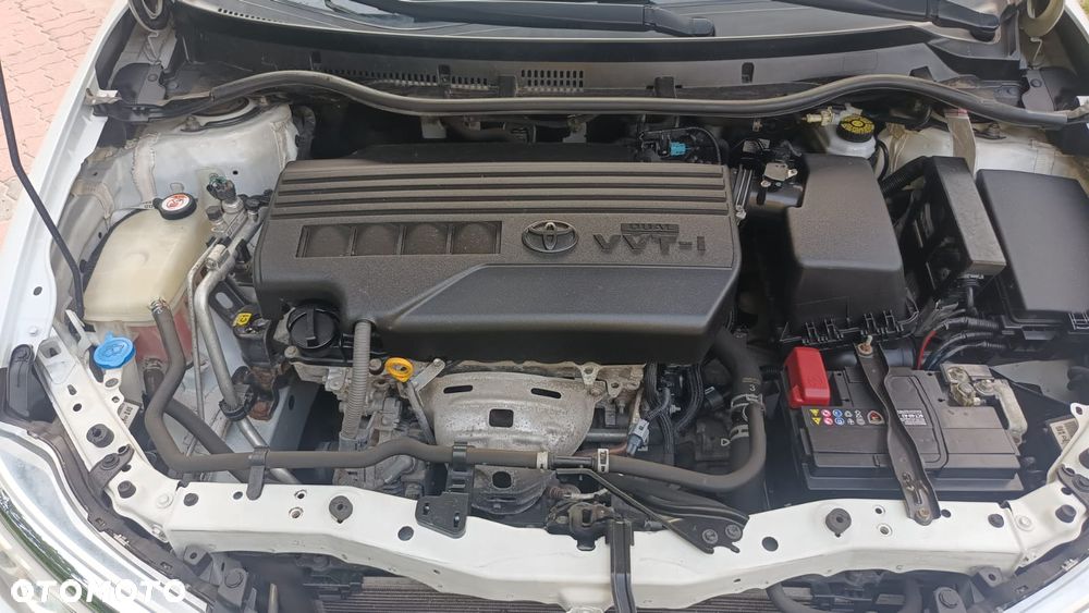 Toyota Auris 1.33 VVT-i Premium - 21