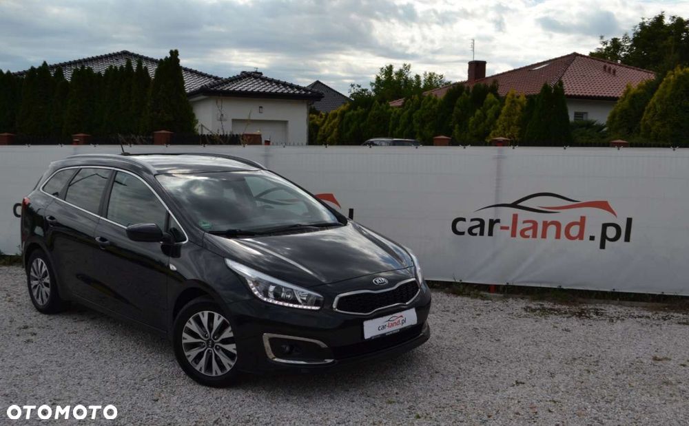 Kia Ceed 1.6 CRDi 136 ISG UEFA EURO 2016