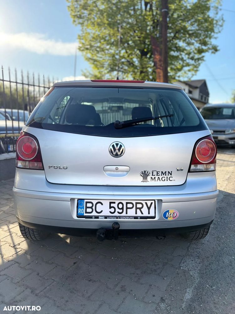 Volkswagen Polo - 8