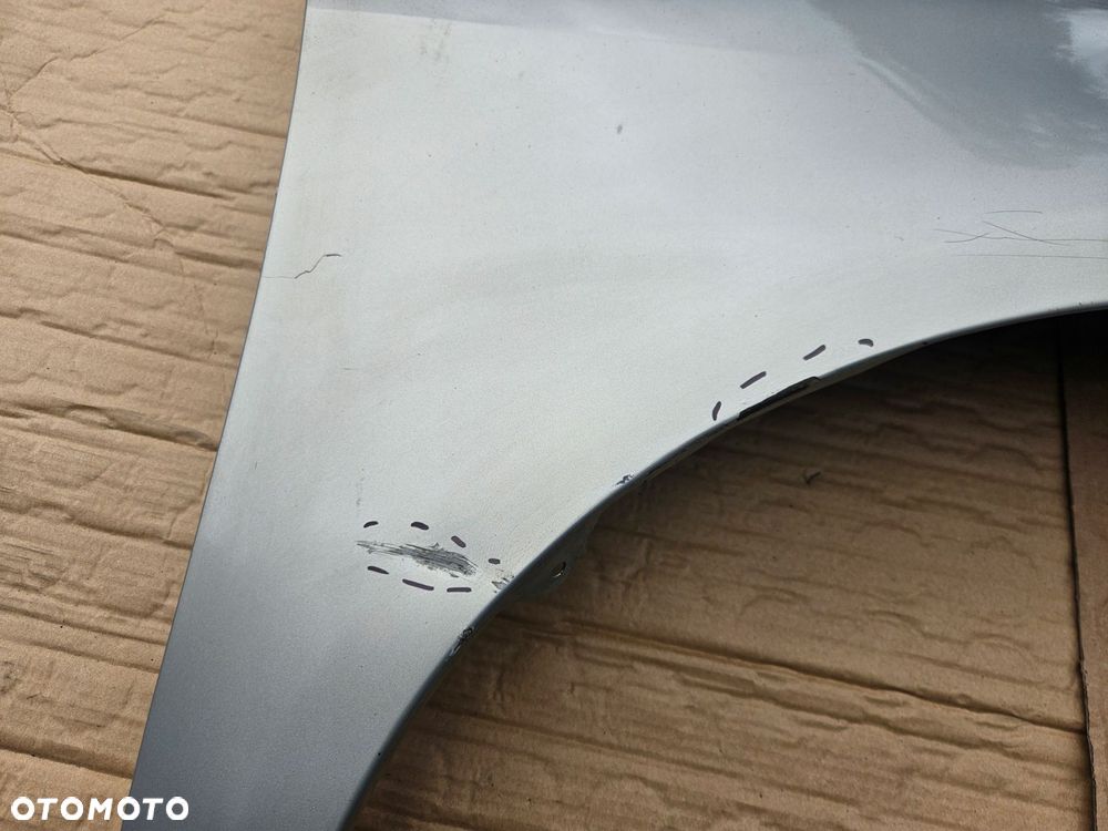 toyota avensis t25 06-08 błotnik prawy 6t1 - 2