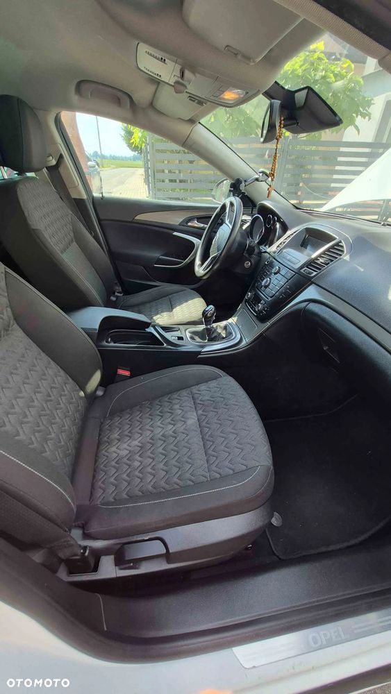 Opel Insignia 1.4 T Cosmo S&S - 4
