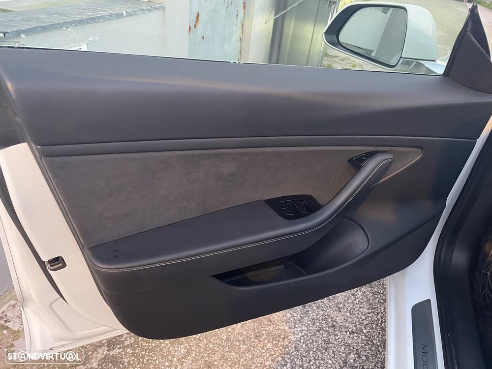 Tesla Model 3 Long Range AWD Dual Motor - 23