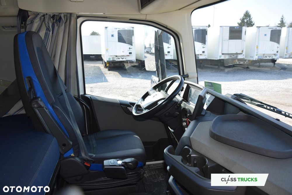 Volvo FH 460 Globetrotter XL Mega i-Save - 14