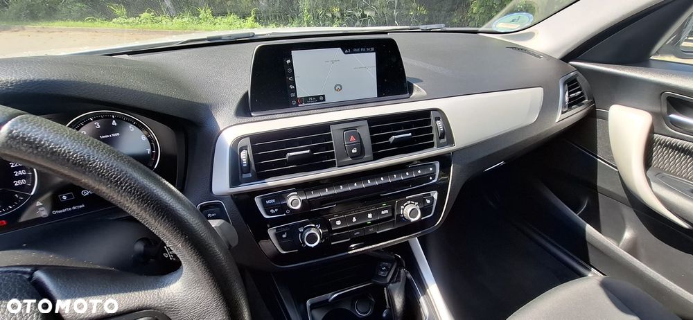 BMW Seria 1 116i Edition Metropolitan - 14