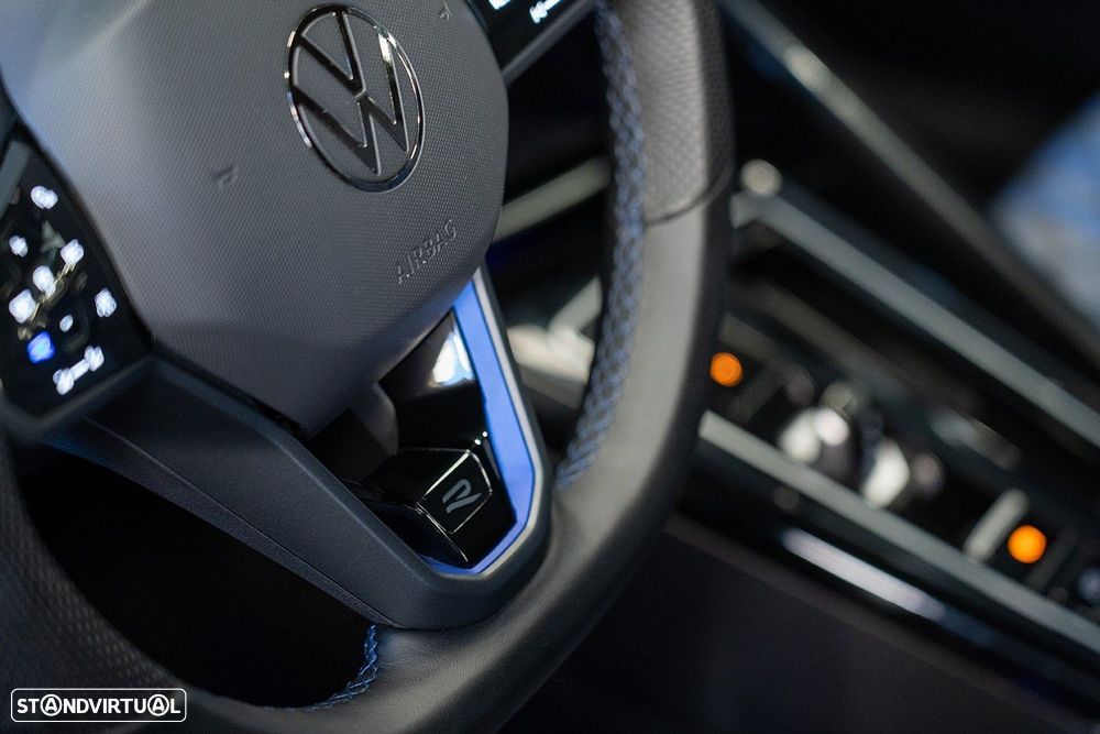 VW Golf 2.0 TSI R DSG - 31
