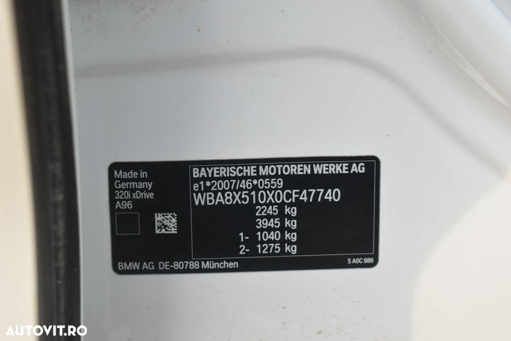 BMW Seria 3 320i GT xDrive AT - 16