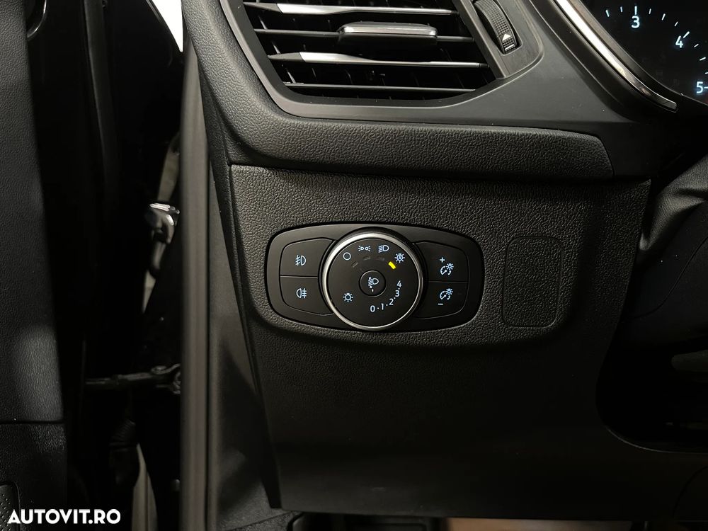 Ford Focus 1.5 EcoBlue Titanium - 26