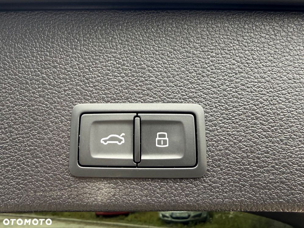 Audi Q2 35 TFSI S tronic design - 13