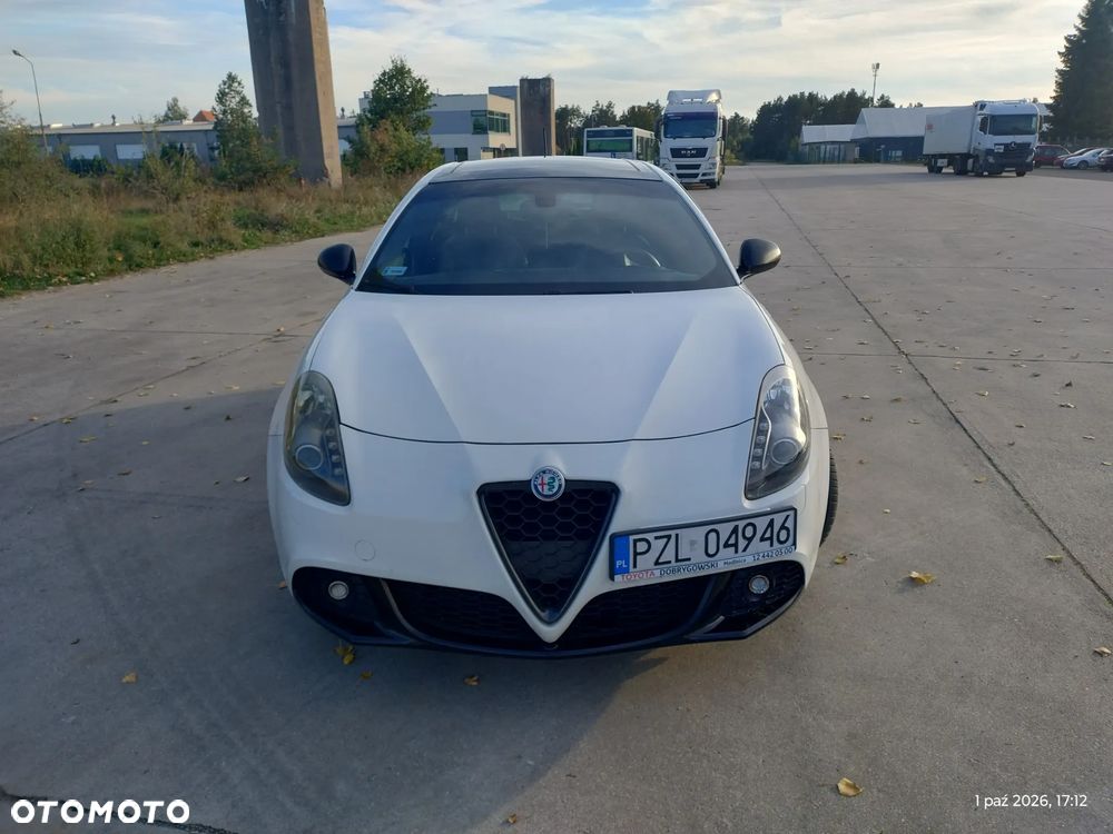 Alfa Romeo Giulietta 1750 TBi Quadrifoglio Verde - 8