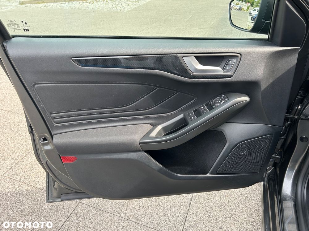 Ford Focus 1.0 EcoBoost Start-Stopp-System ST-LINE - 31