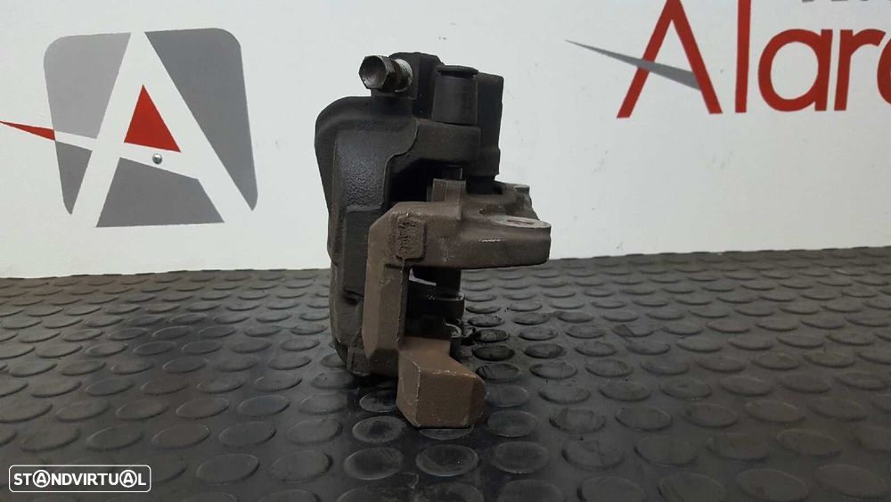 PINÇA DE TRAVÃO FRENTE ESQUERDA JAGUAR S-TYPE 2.7 V6 DIESEL CLASSIC - 2