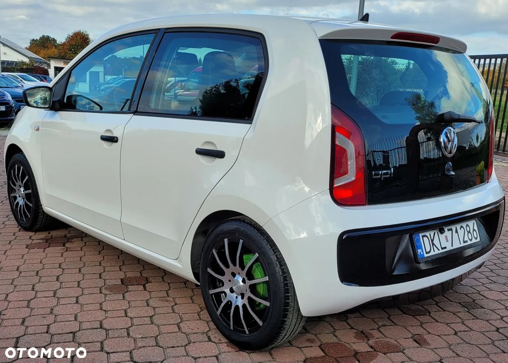 Volkswagen up! 1.0 beats - 3