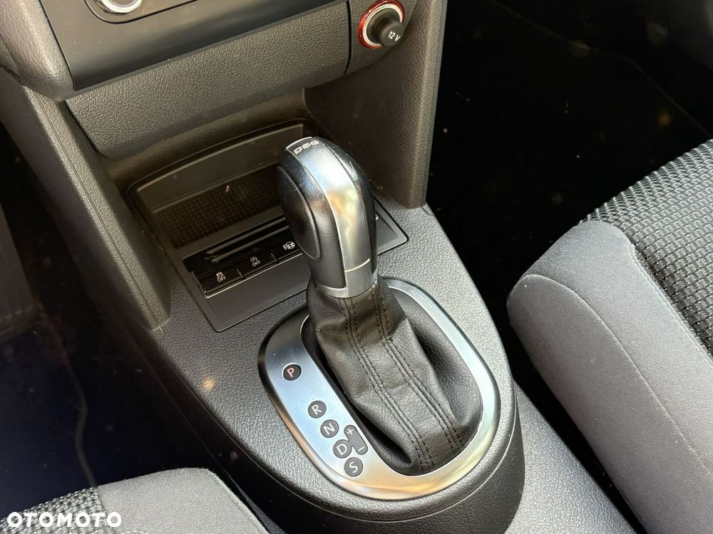 Volkswagen Touran 1.6 TDI DPF BlueMotion Technology DSG Cup - 28