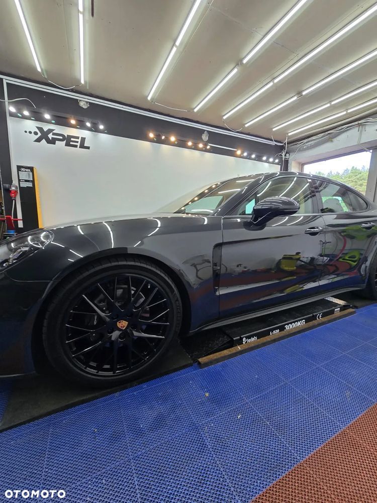 Porsche Panamera 4 - 17