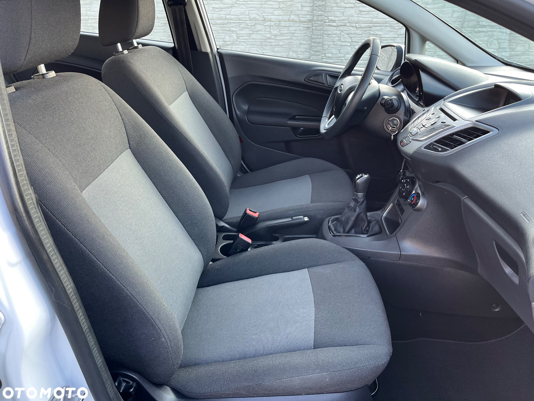 Ford Fiesta 1.25 Ambiente - 29