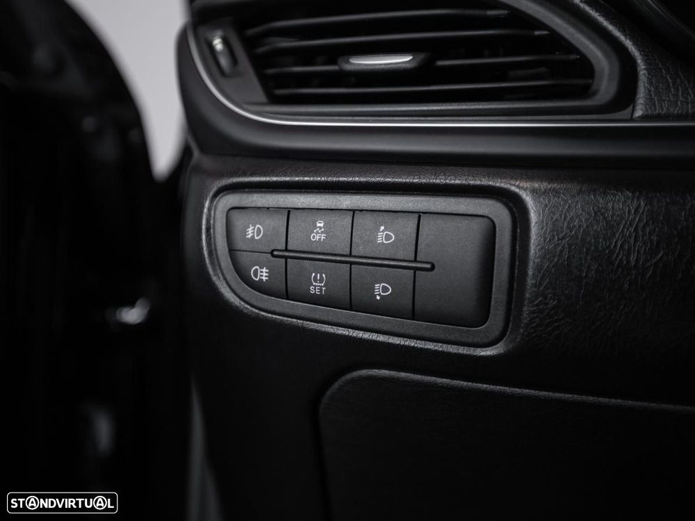 Fiat Tipo Station Wagon 1.3 M-Jet Lounge - 13