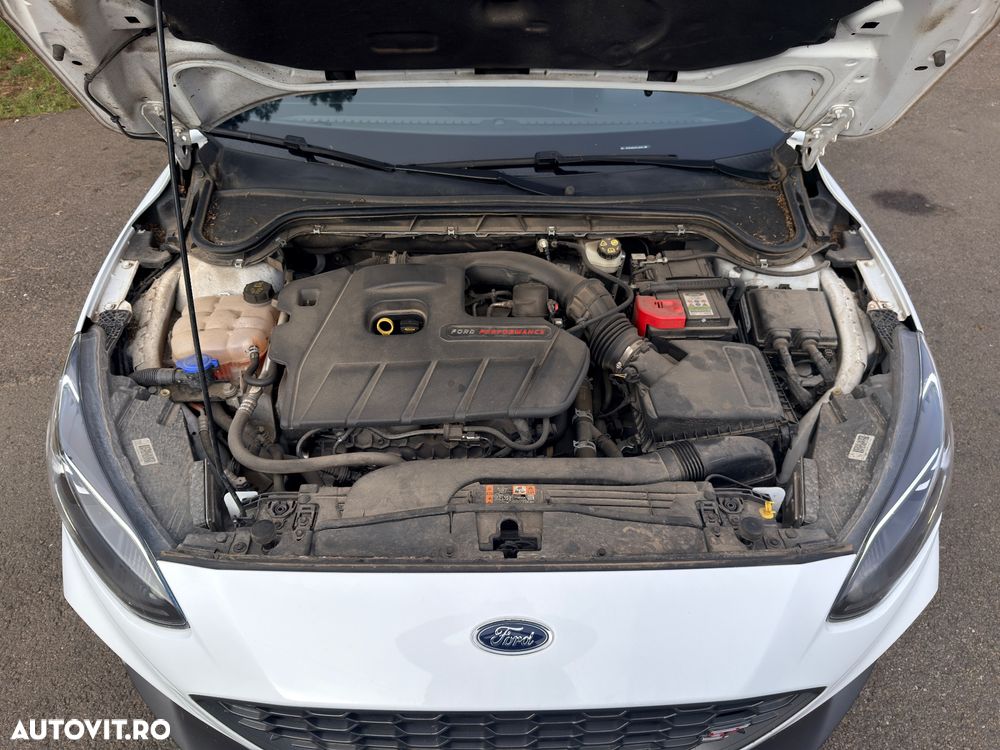 Ford Focus Turnier 2.3 EcoBoost S&S ST X - 19