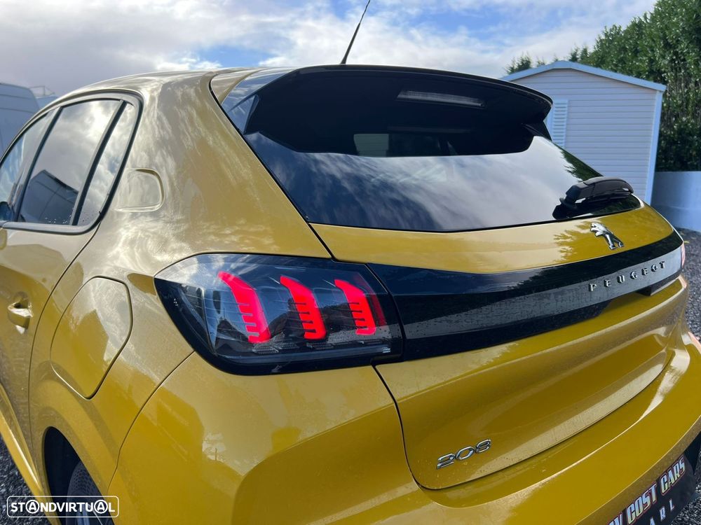 Peugeot 208 1.2 PureTech Allure - 29