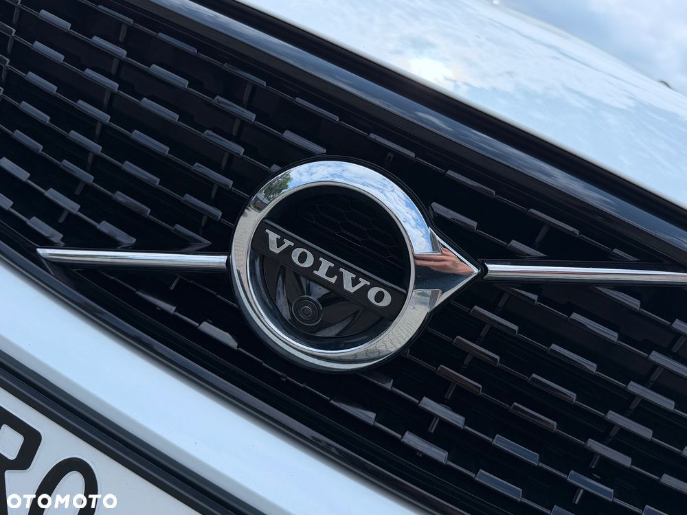Volvo XC 40 B4 B AWD DKG RDesign - 21