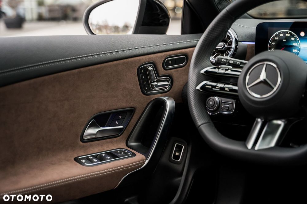 Mercedes-Benz CLA - 23