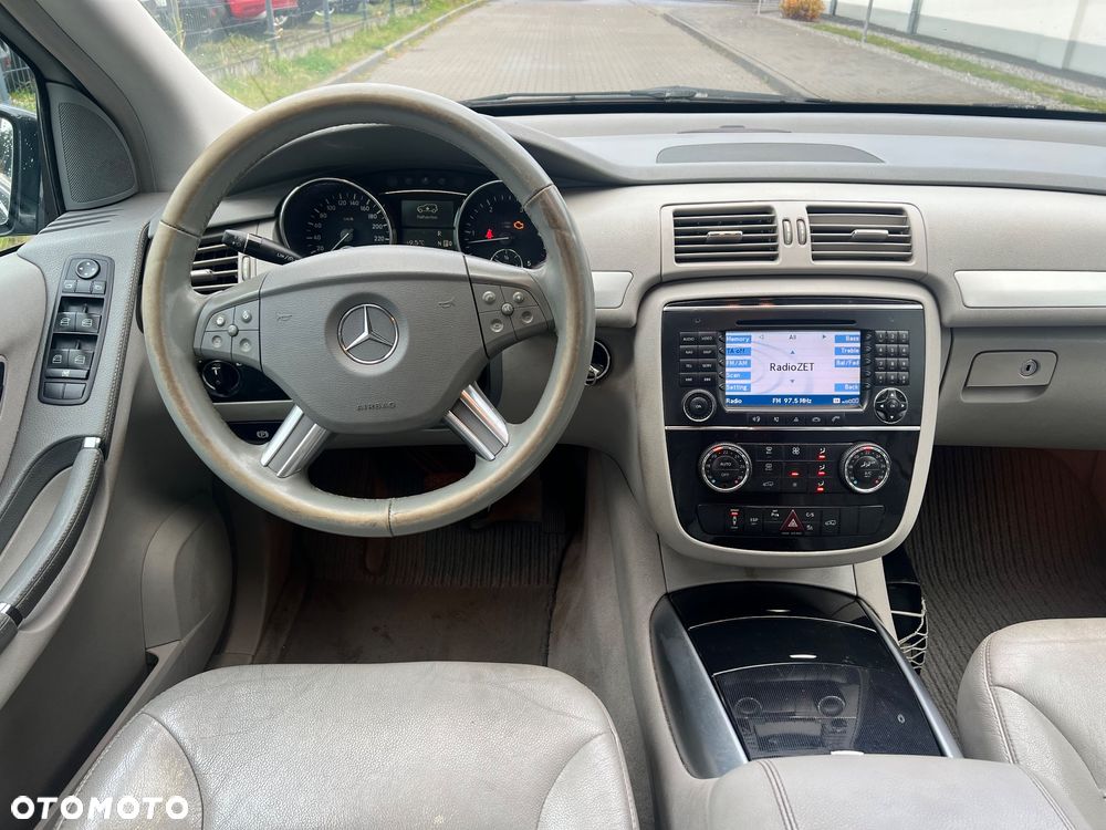 Mercedes-Benz Klasa R 320 CDI 4-Matic - 21
