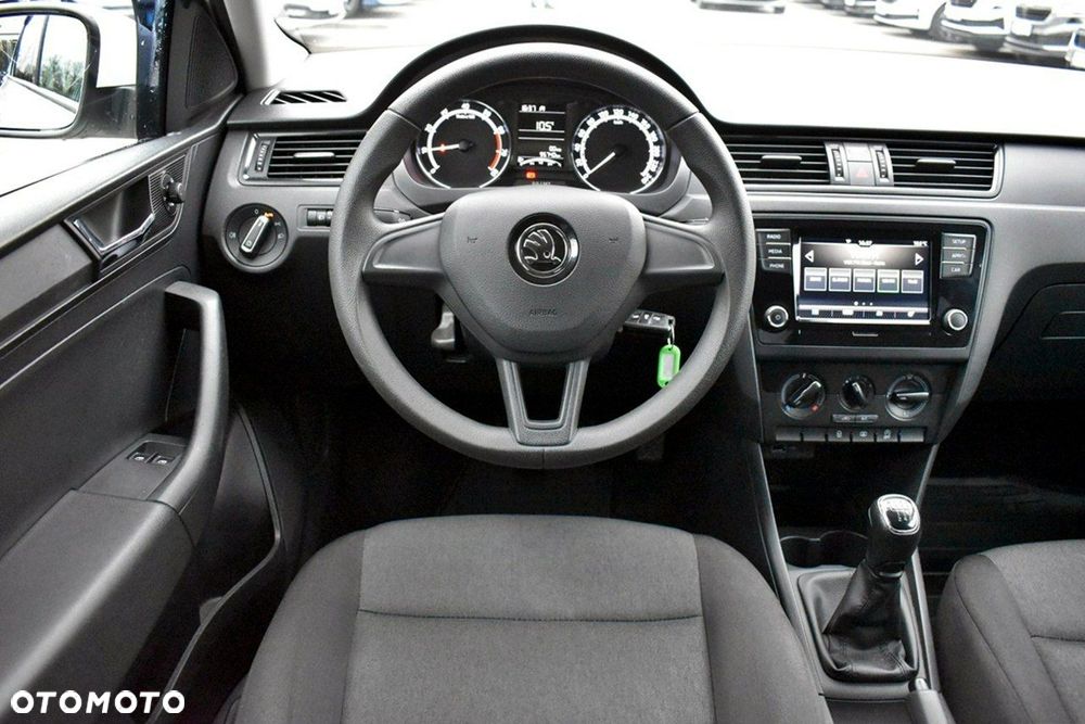 Skoda RAPID 1.0 TSI Active - 14