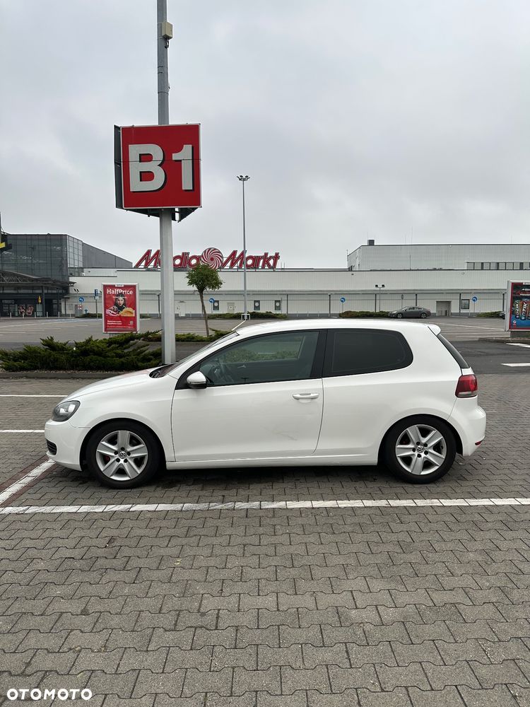 Volkswagen Golf 1.6 Comfortline - 6
