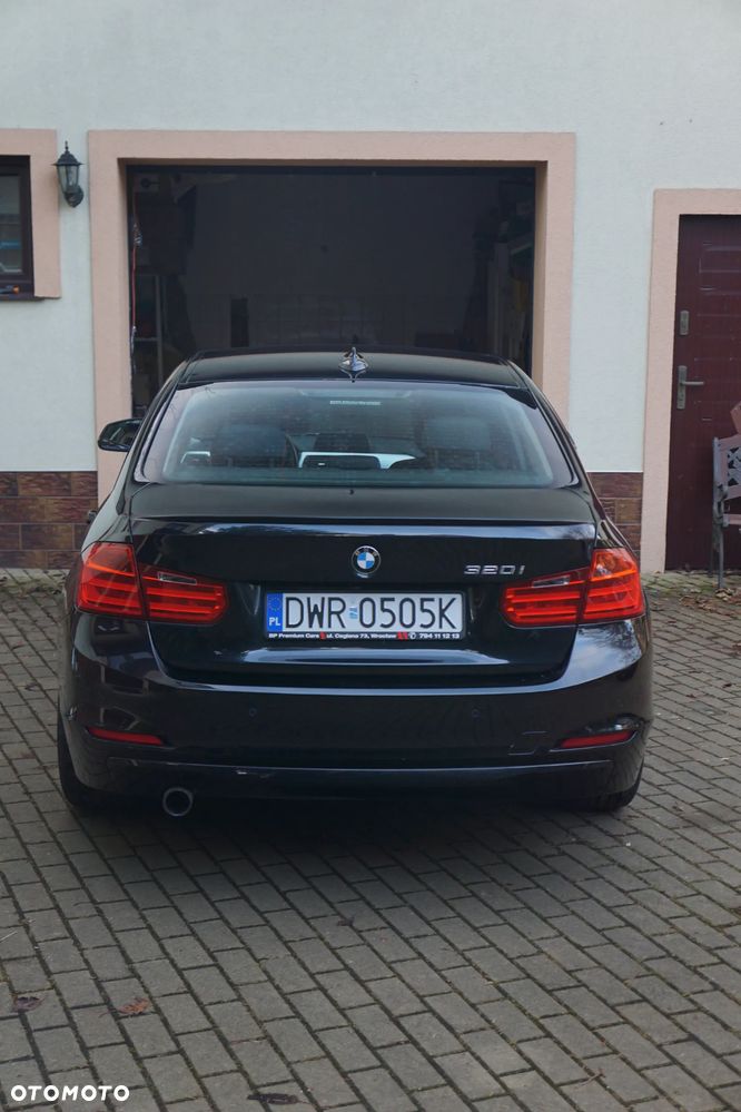 BMW Seria 3 - 37