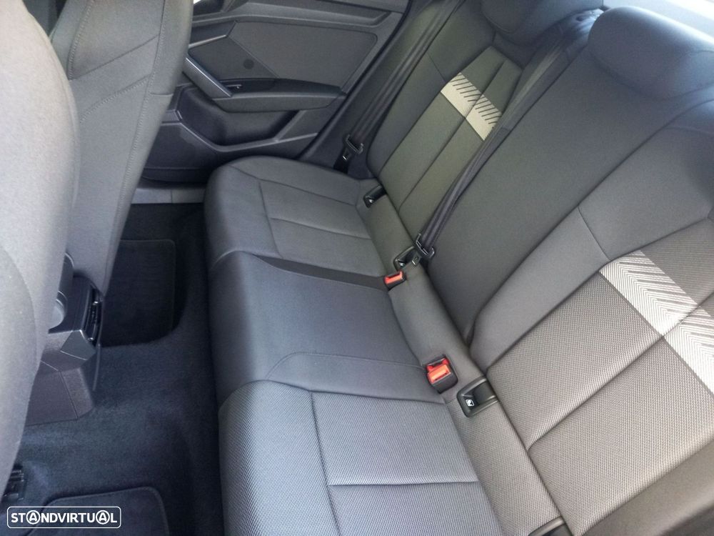 Audi A3 Sportback 30 TFSI Advanced S tronic - 11