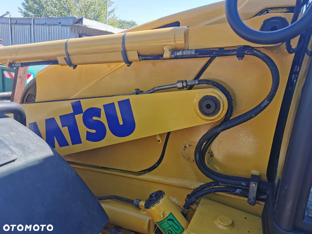 Komatsu WB97S-2 - 4