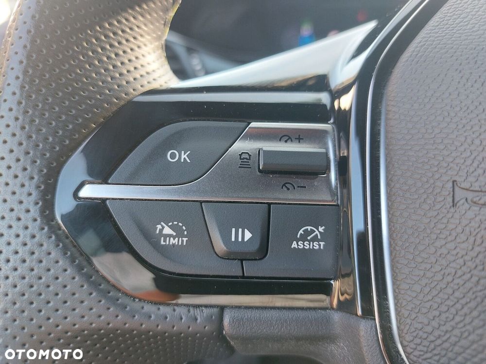 Peugeot 408 - 17