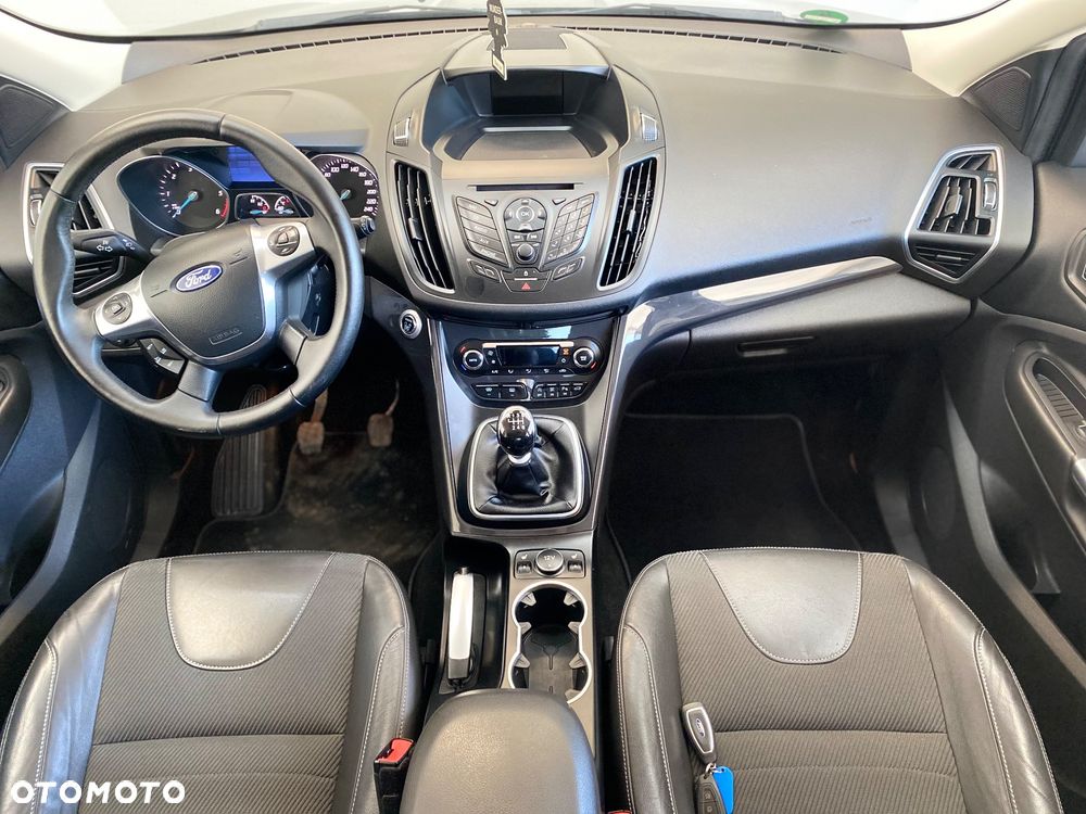Ford Kuga 2.0 TDCi 4x4 Titanium - 11