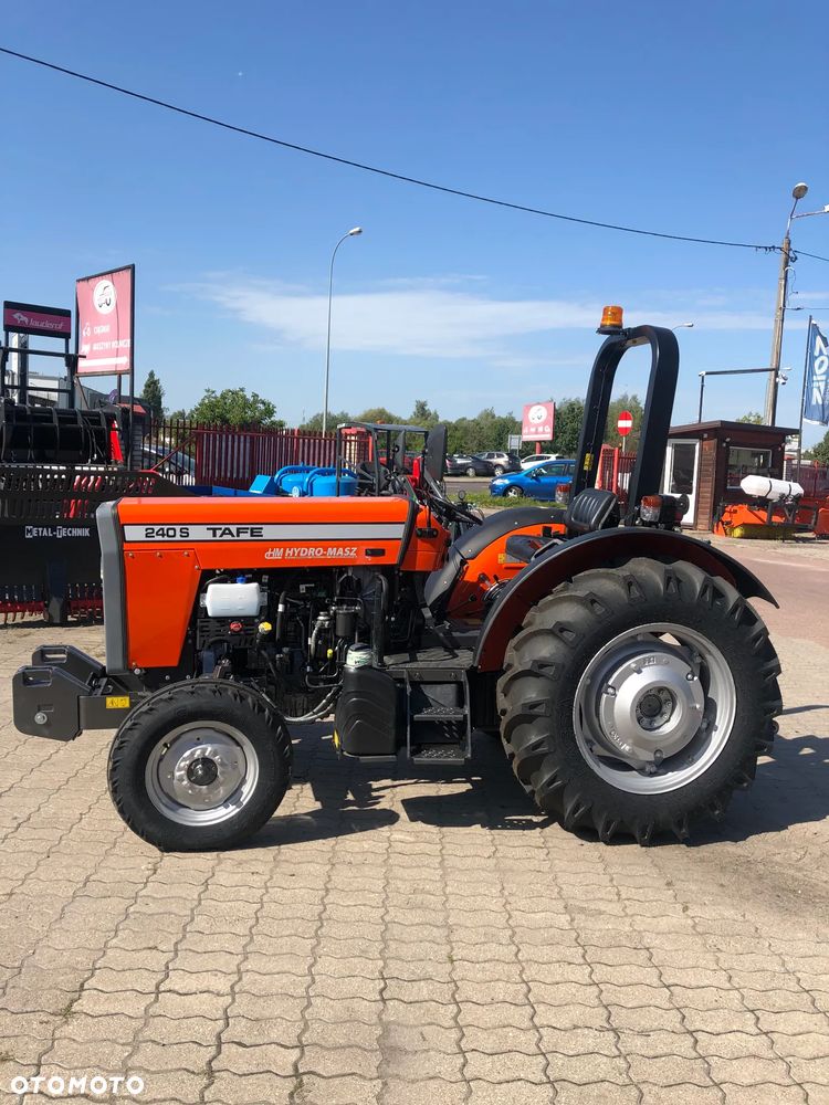 Inny TAFE 240S - 4