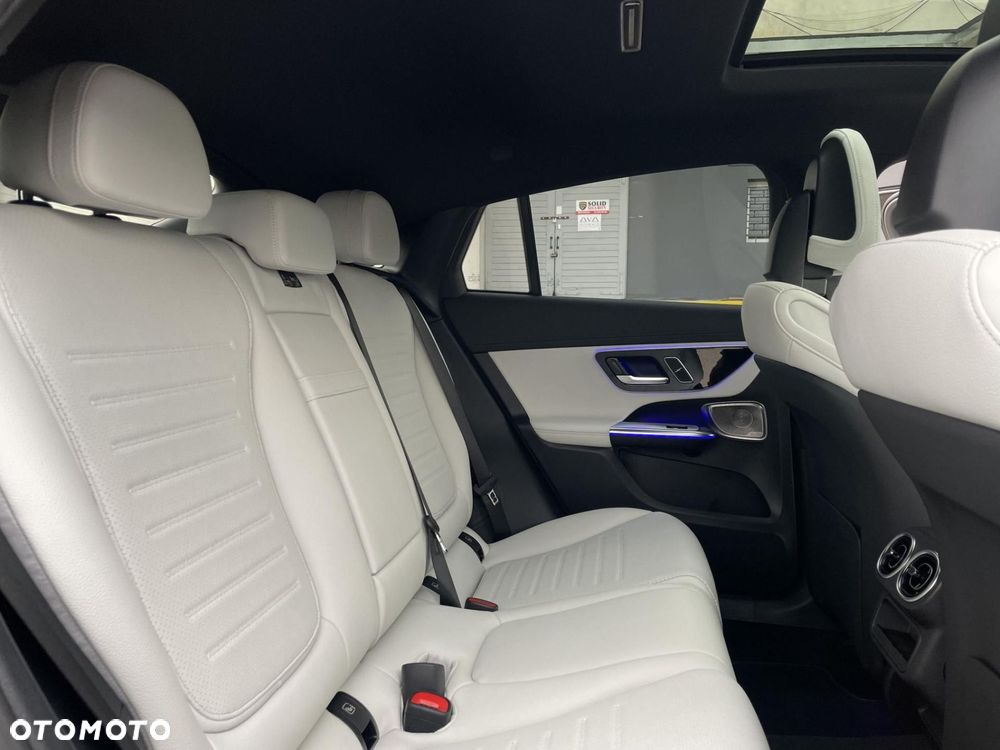 Mercedes-Benz GLC - 26