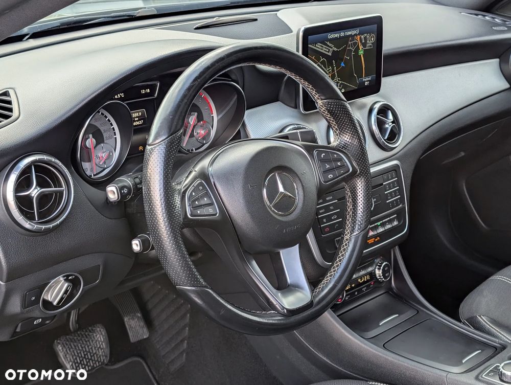 Mercedes-Benz CLA Shooting Brake 220 (CDI) d 7G-DCT Urban - 14