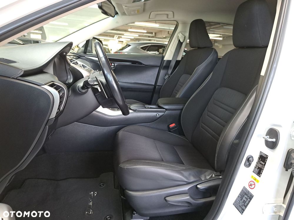 Lexus NX 200t Elite AWD - 12