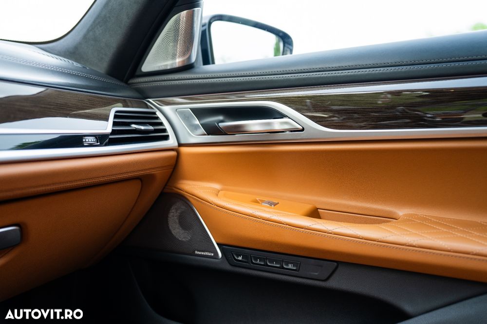 BMW Seria 7 - 31