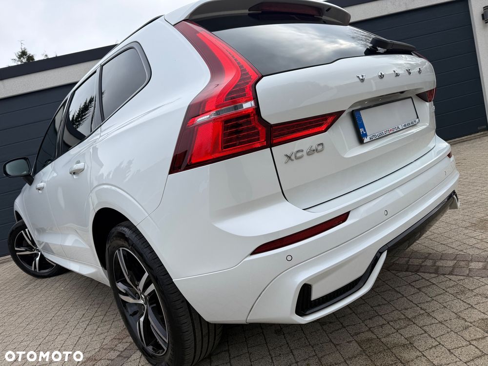 Volvo XC 60 B4 D AWD Plus Dark - 19