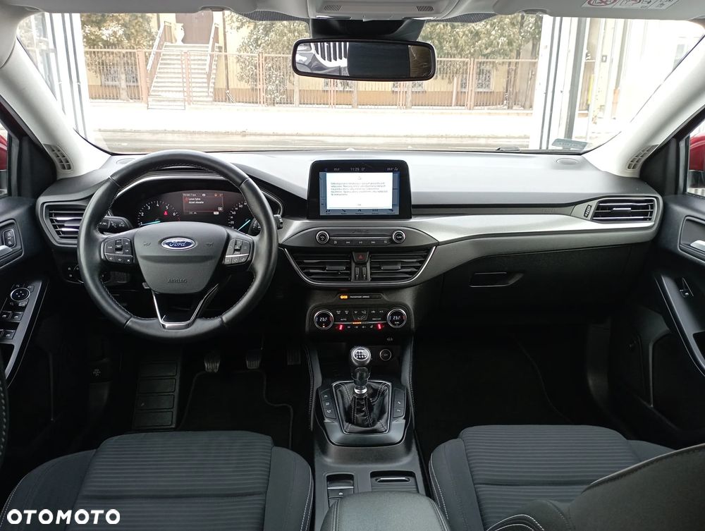 Ford Focus 1.0 EcoBoost Titanium ASS - 8