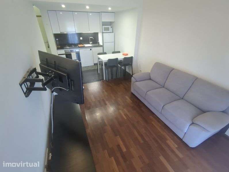 Arrenda-se apartamento T1 - Grande imagem: 4/12
