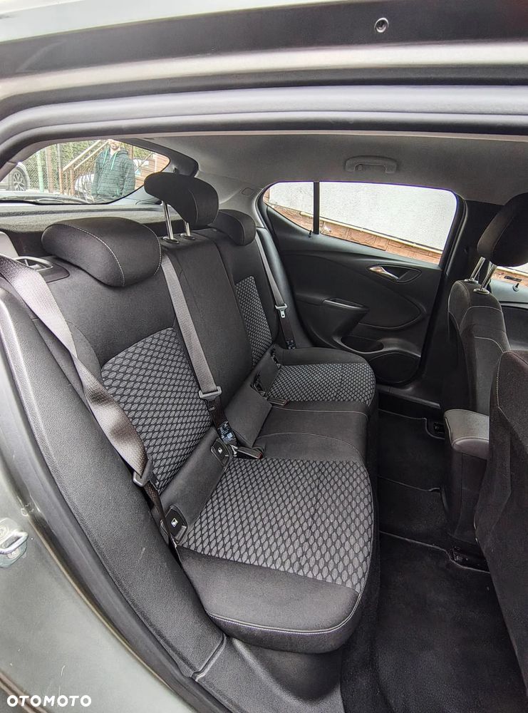 Opel Astra 1.4 T Enjoy - 16