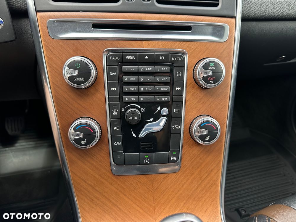 Volvo XC 60 D3 Drive-E Momentum - 31
