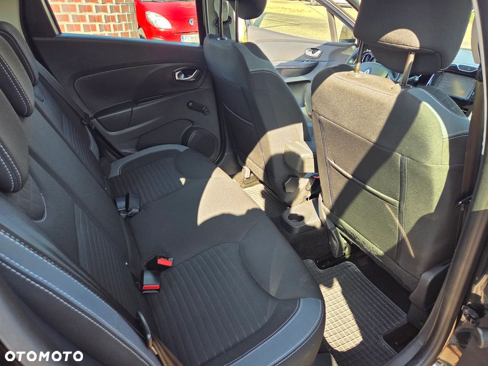 Renault Clio - 16