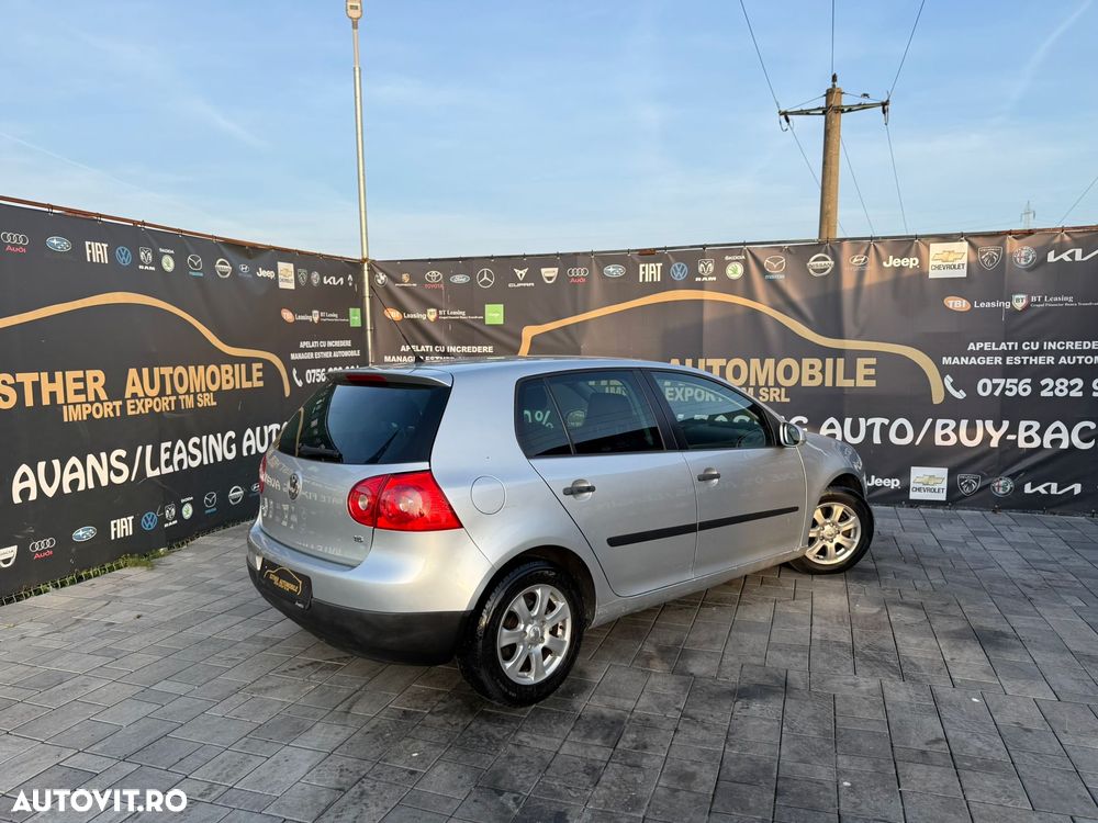 Volkswagen Golf 1.6 FSI Comfortline - 4