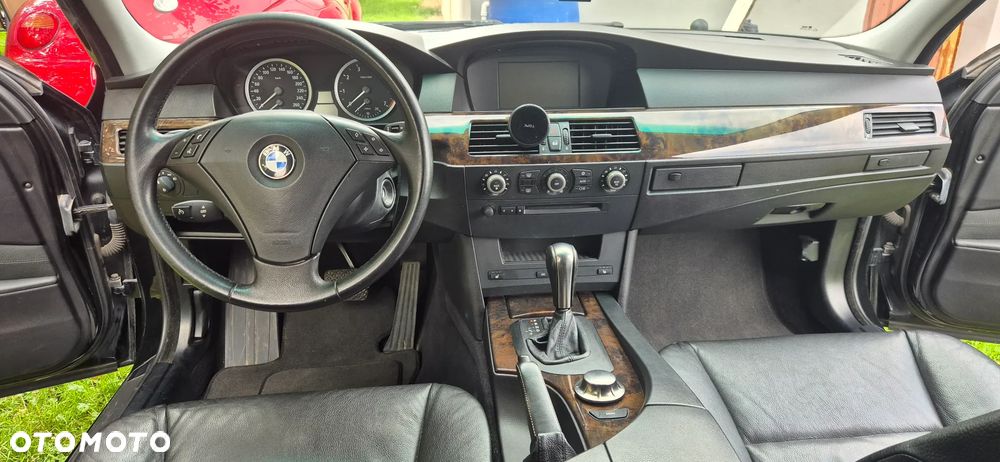 BMW Seria 5 - 11