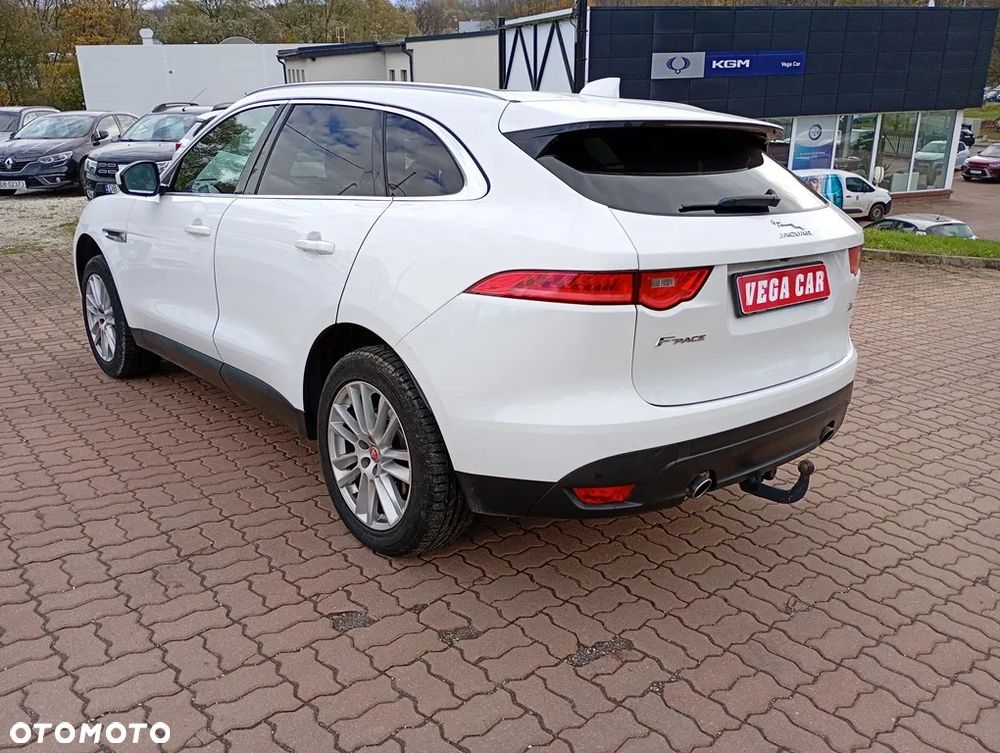 Jaguar F-Pace 2.0 i4D AWD Prestige - 24