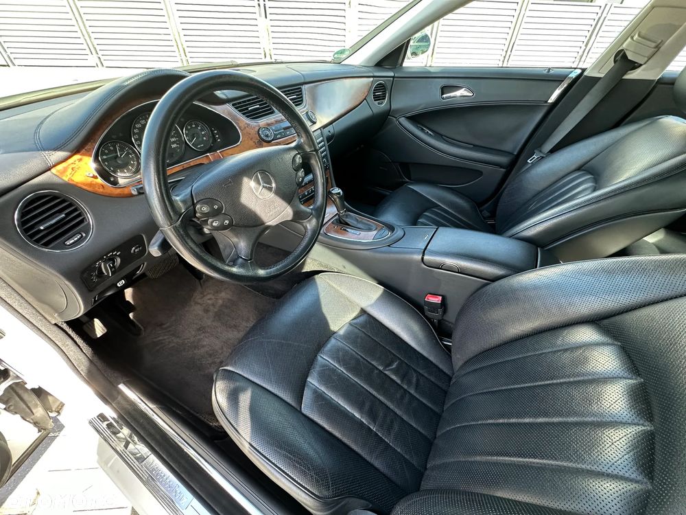 Mercedes-Benz CLS 350 - 22