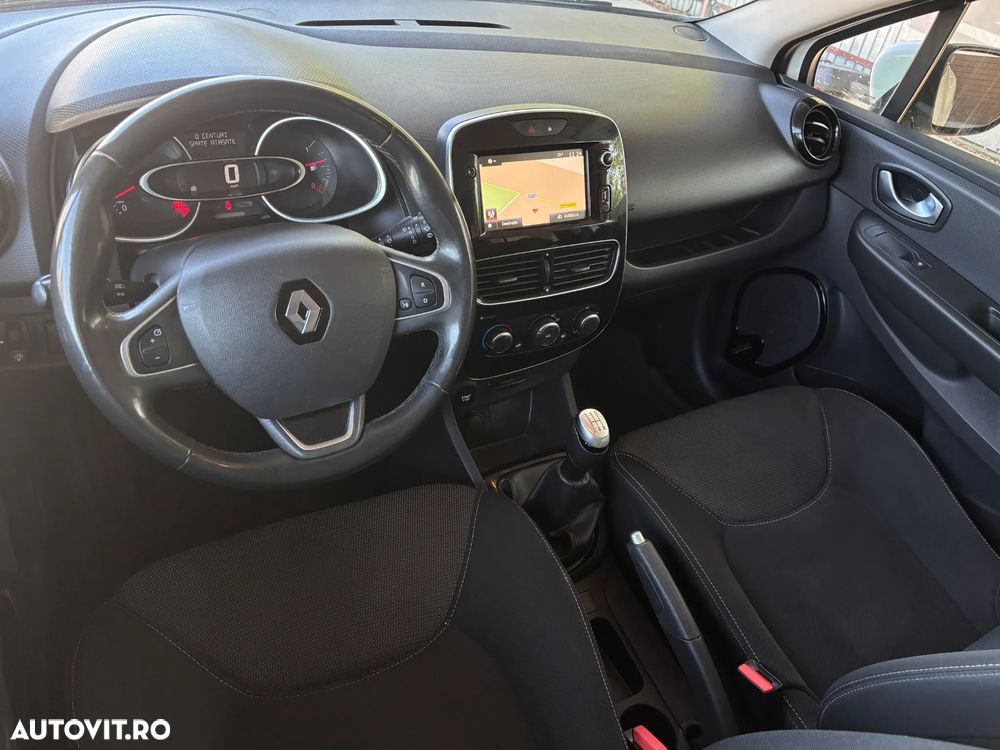 Renault Clio 0.9 TCe Life - 12