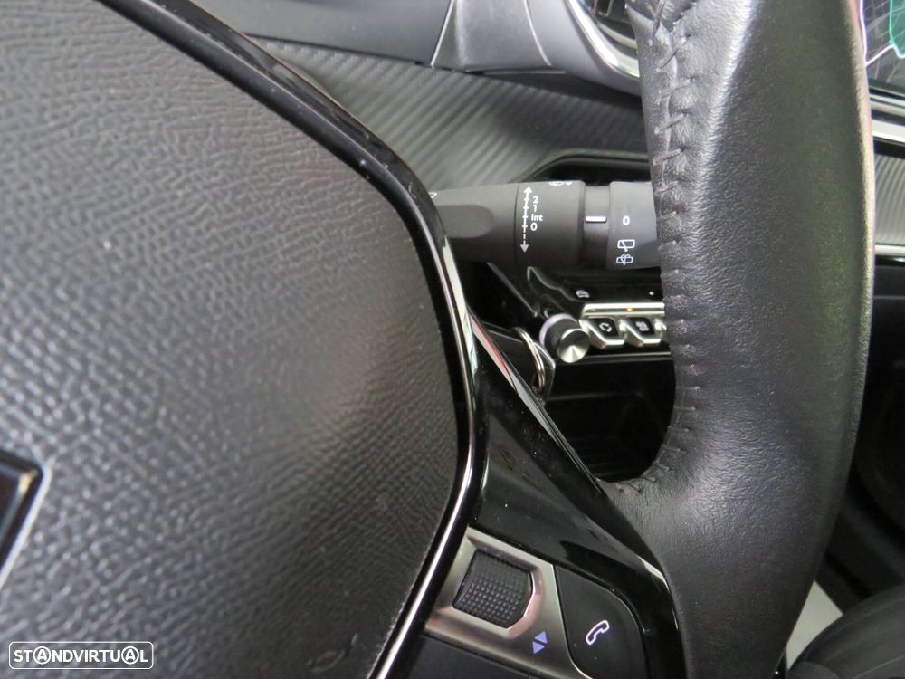 Peugeot 208 1.2 PureTech Active - 22