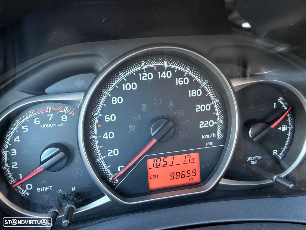 Toyota Yaris 1.0 VVT-i Comfort+P.Style - 2